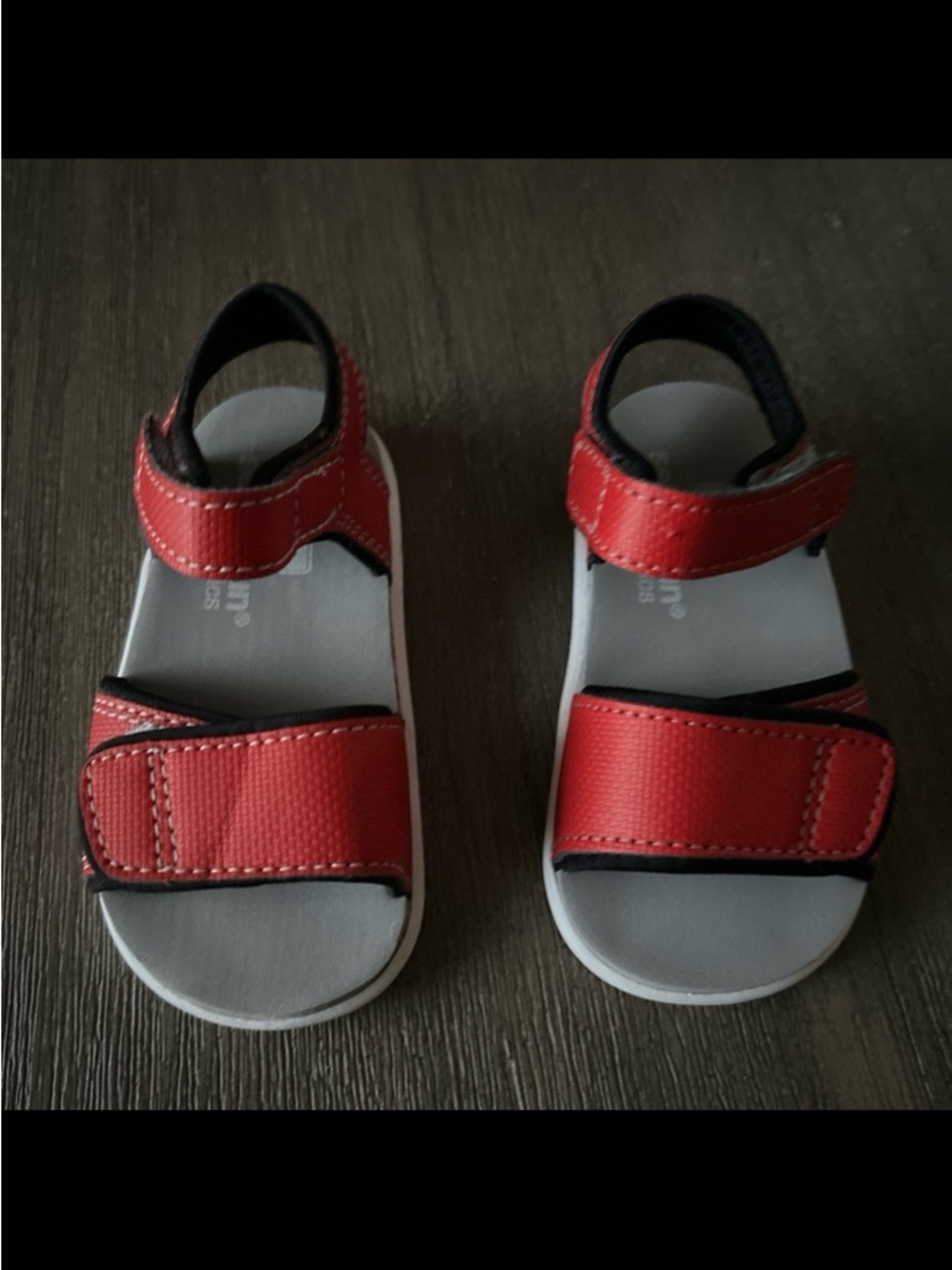 See Kai run Sandals for Little Kids, Size 5, Color Red, New no
Tag, no Box.